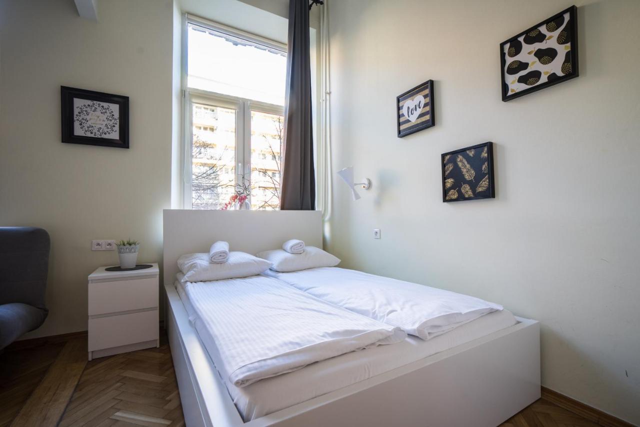 Elegant Apartment Copernicus Varšava Exteriér fotografie